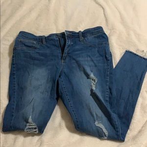 Distressed high rise jegging